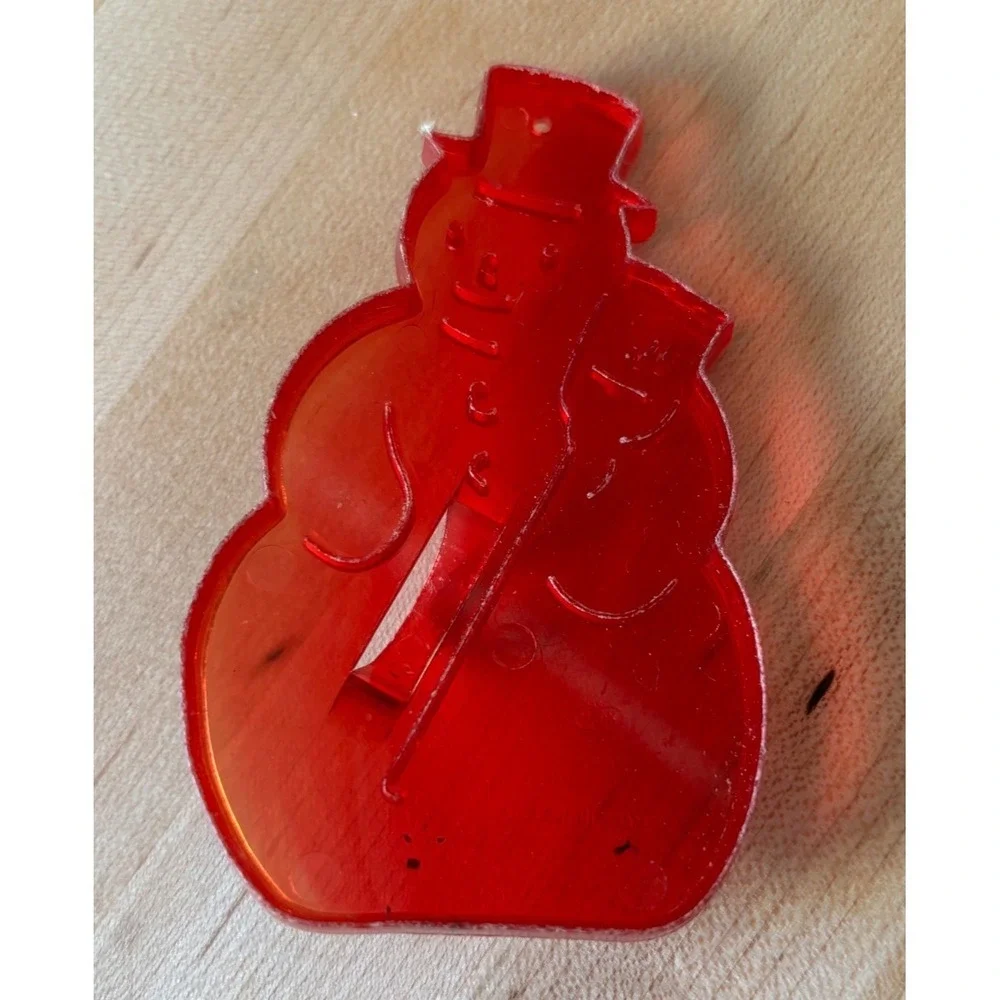 4 Vintage red plastic cookie cutters Humpty Dumpty & 3 Christmas‎ cutters